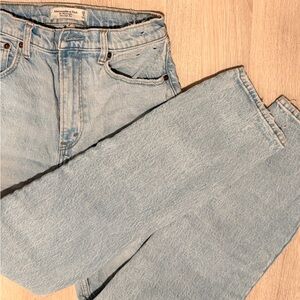 Abercrombie & Fitch Light Blue '90s Straight Ultra High Rise Jeans